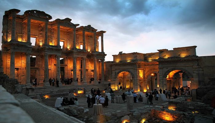افسوس کوش آداسی در شب