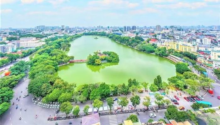 دریاچه هوان کیم در هانوی ویتنام